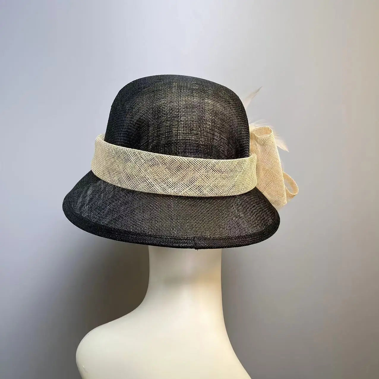 Elegant Women’s Linen Top Hat – Lightweight Handmade Flower Fascinator, Wide Brim Sun Hat, Vintage Millinery for Weddings, Tea Parties & Special Events