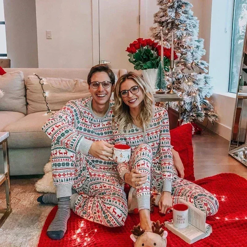 2025 Christmas Family Matching Pajamas β Elk Print Sleepwear Set for Mom, Dad, Kids & Baby, Holiday PJs & Xmas Gift