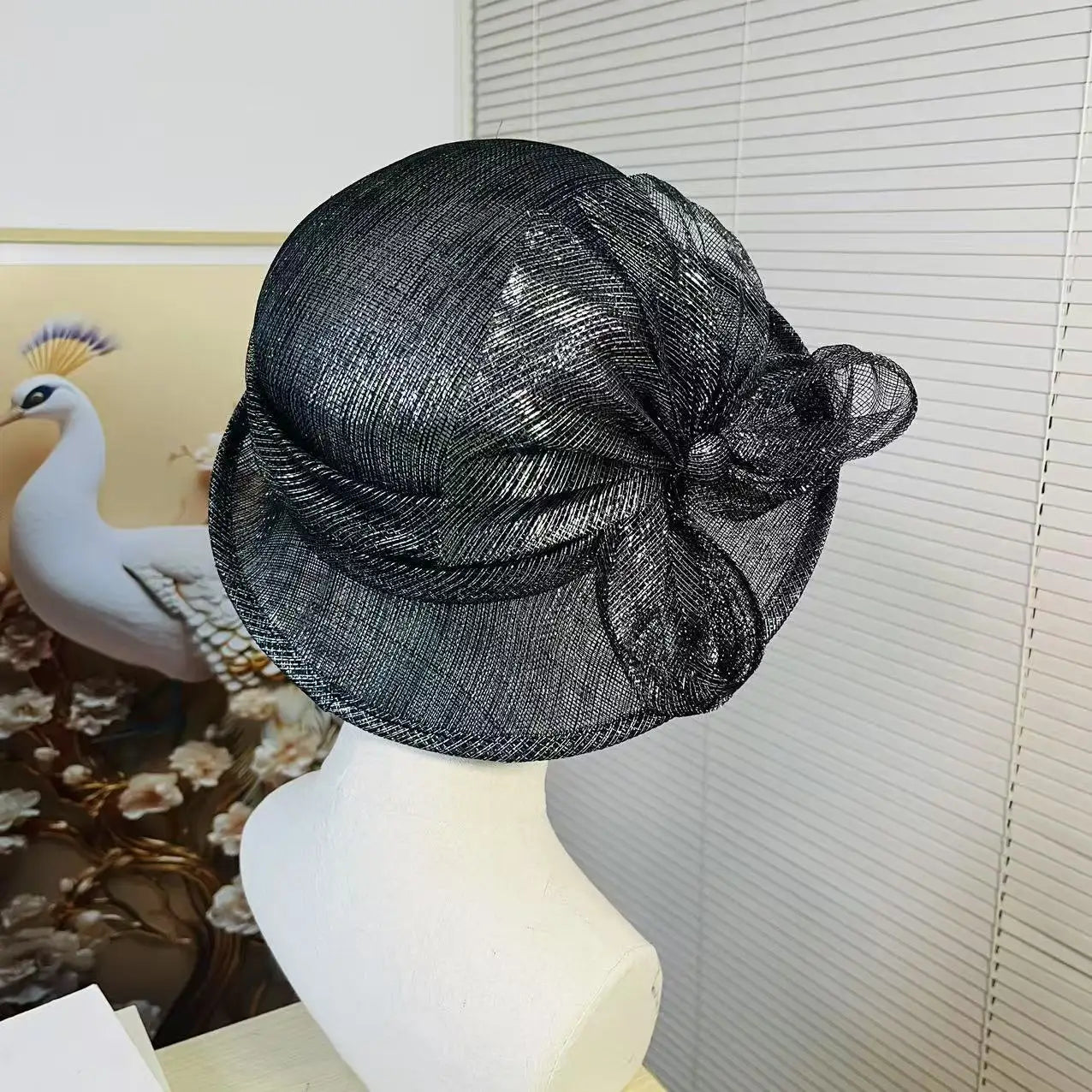 Elegant Women’s Linen Top Hat – Lightweight Handmade Flower Fascinator, Wide Brim Sun Hat, Vintage Millinery for Weddings, Tea Parties & Special Events