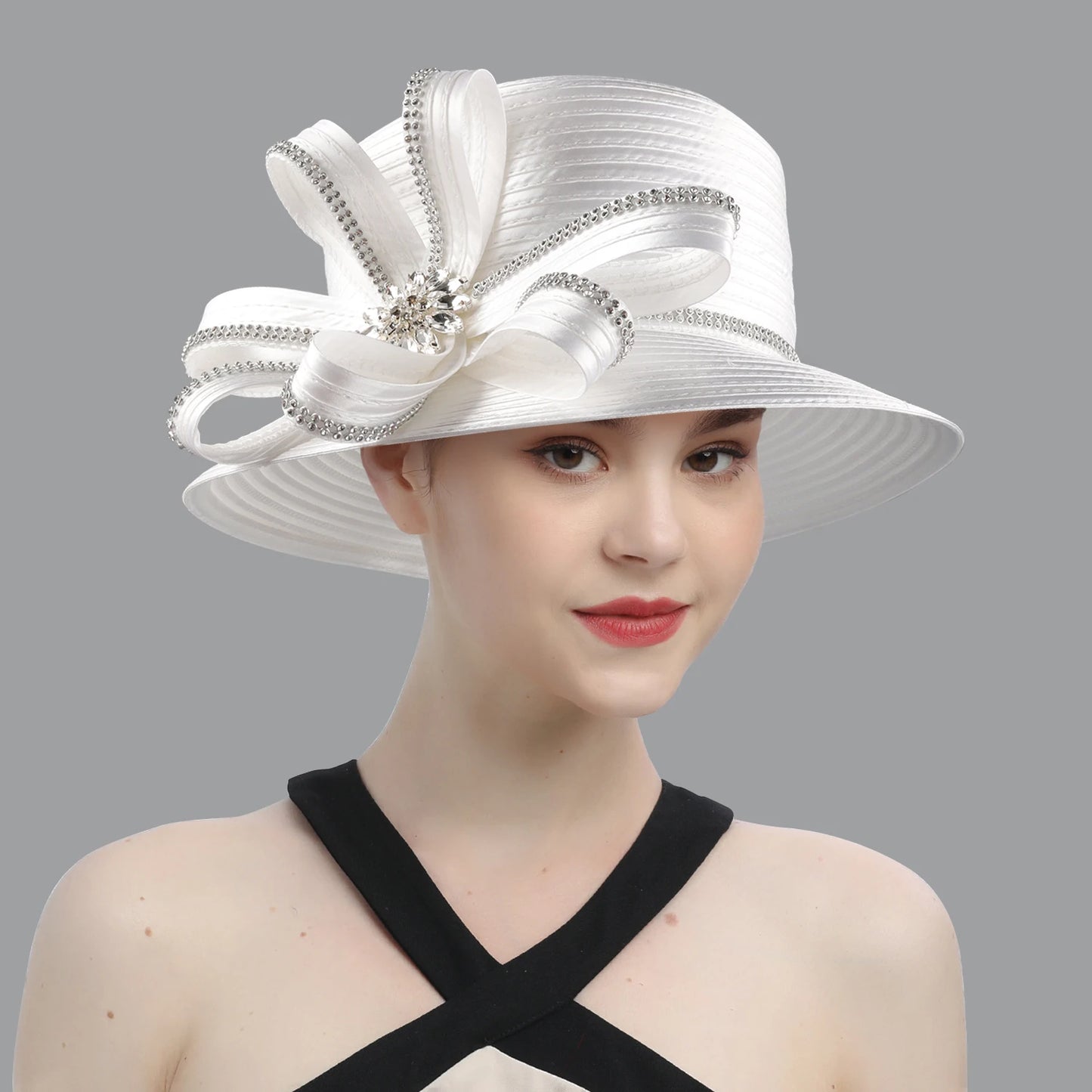 Deluxe White Church Hat β Elegant Satin Party & Banquet Hat with Chains & Flowers, Perfect for Formal Events & Photography
