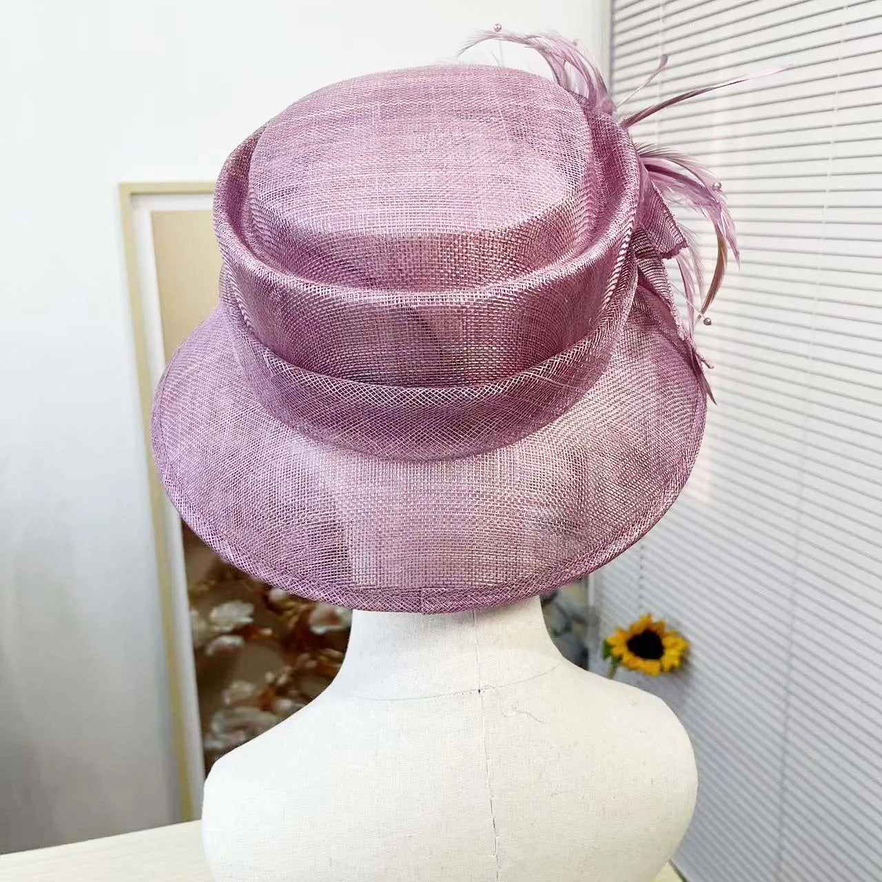 Elegant Women’s Linen Top Hat – Lightweight Handmade Flower Fascinator, Wide Brim Sun Hat, Vintage Millinery for Weddings, Tea Parties & Special Events