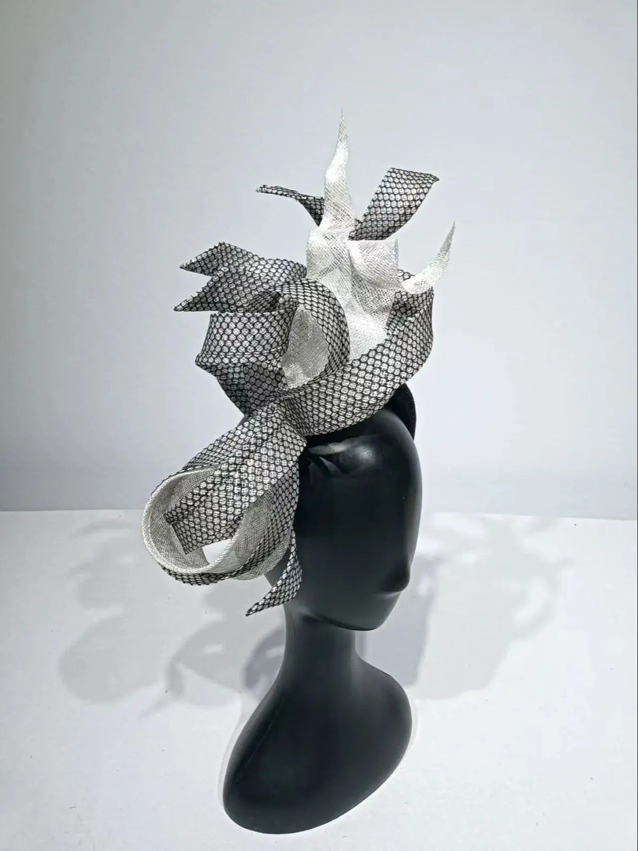 Handmade Floral Hat for Women – Elegant Sinamay Church Hat, Ladies’ Derby & Party Dress Headwear