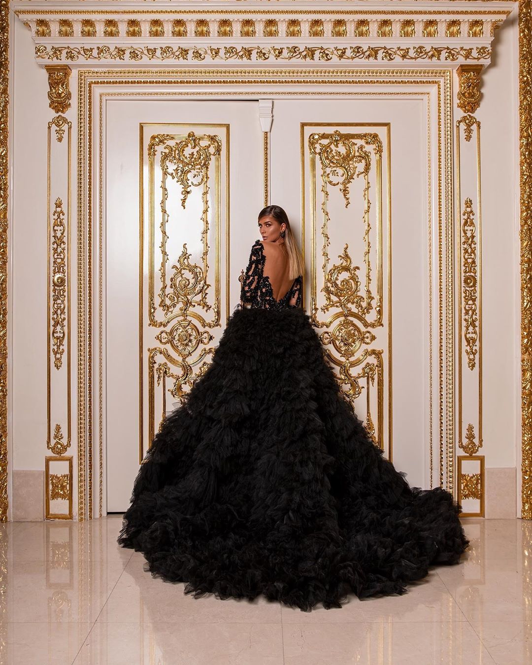 Elegant Black Lace Sleeve Prom Dress