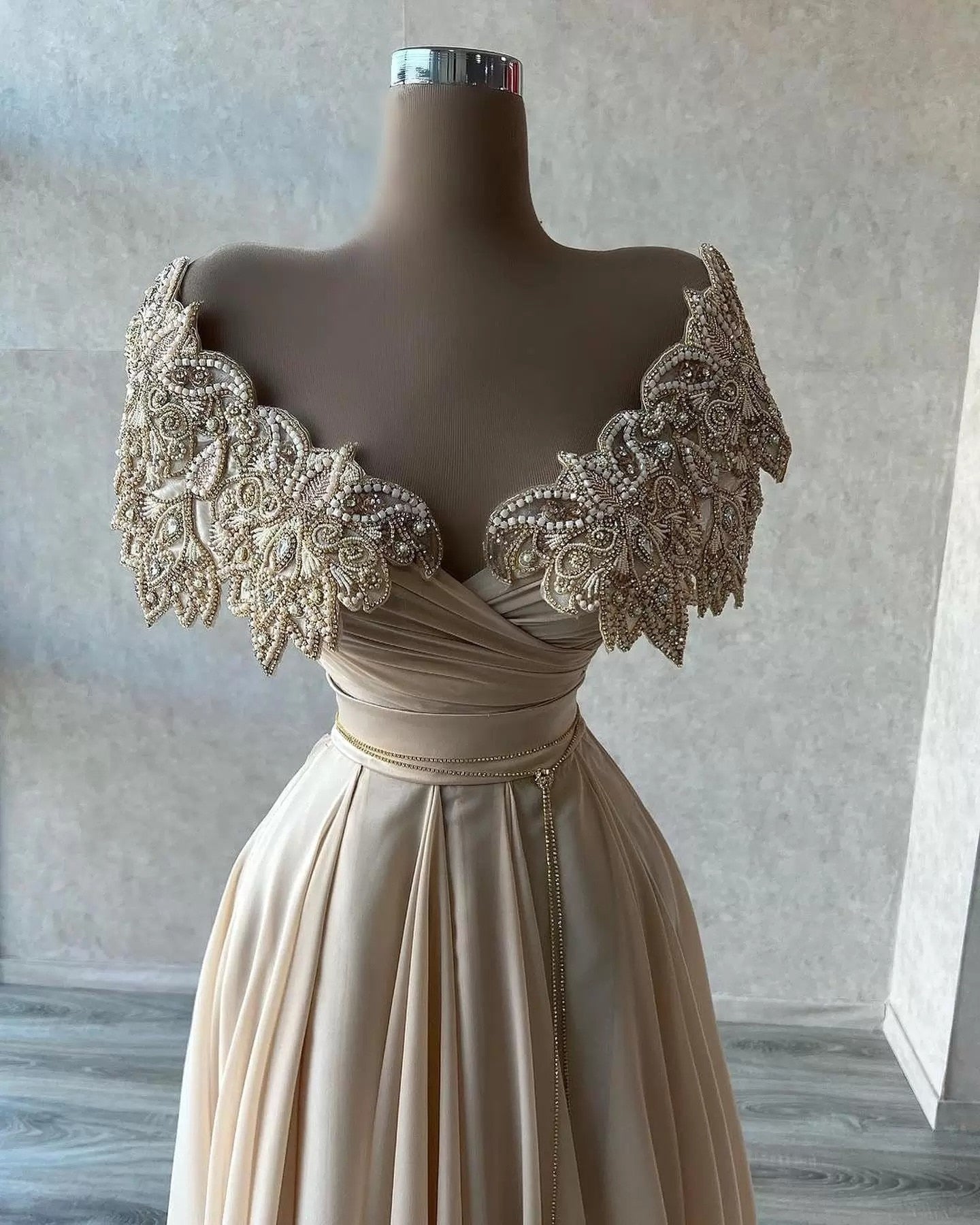 Off Shoulder Nude line Prom Dress