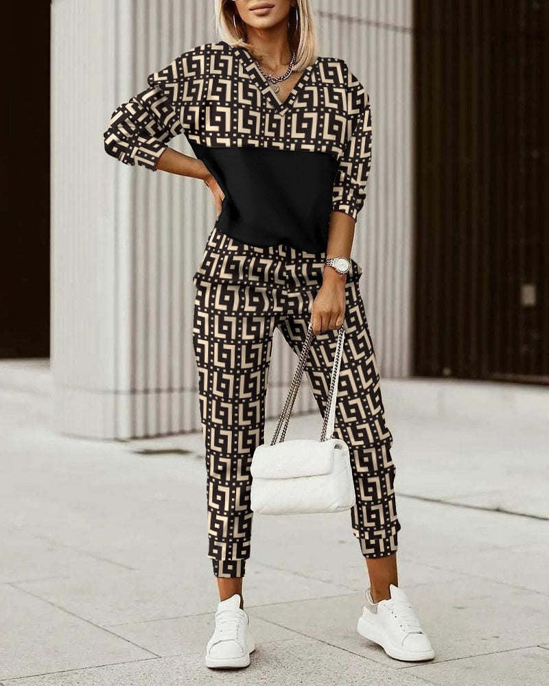 V Neck Print Top + Pants Tracksuit