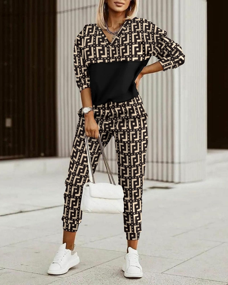 V Neck Print Top + Pants Tracksuit