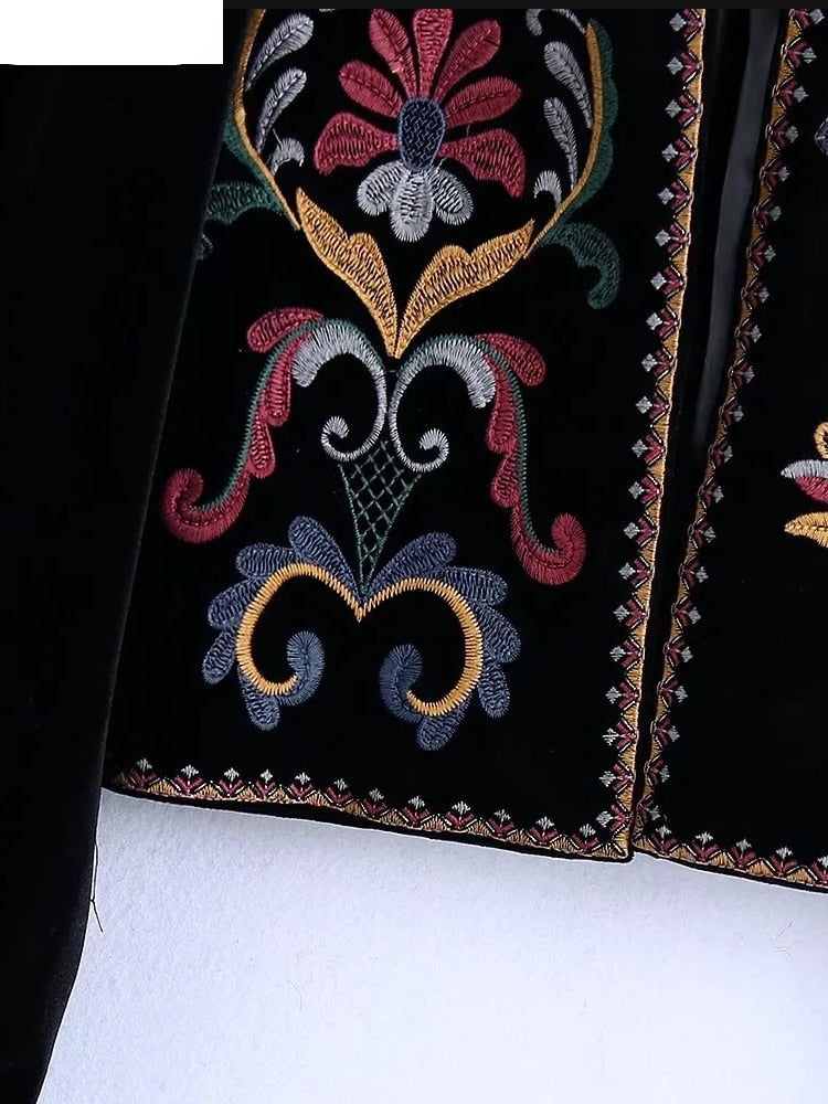 Vintage Flower Embroidery Top for Women