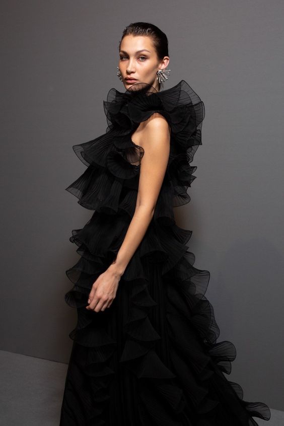 New Trend Black Fluffy Tiered Long Women Dress To Party Straight Layered