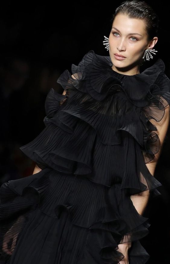New Trend Black Fluffy Tiered Long Women Dress To Party Straight Layered