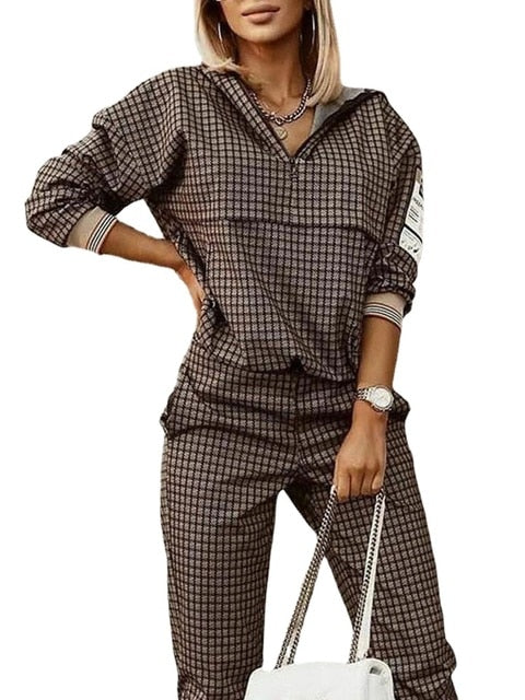 V Neck Print Top + Pants Tracksuit