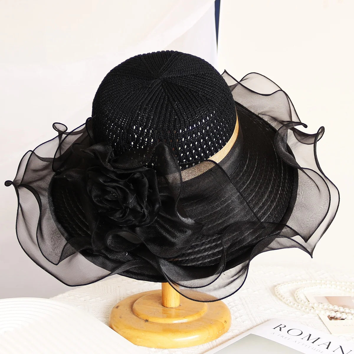 Elegant Women’s Summer Sun Hat – Breathable Foldable Organdy Hat with Woven Top & Flower Decoration