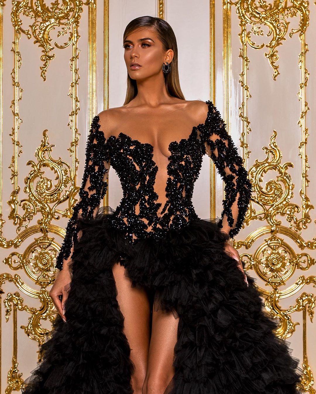 Elegant Black Lace Sleeve Prom Dress