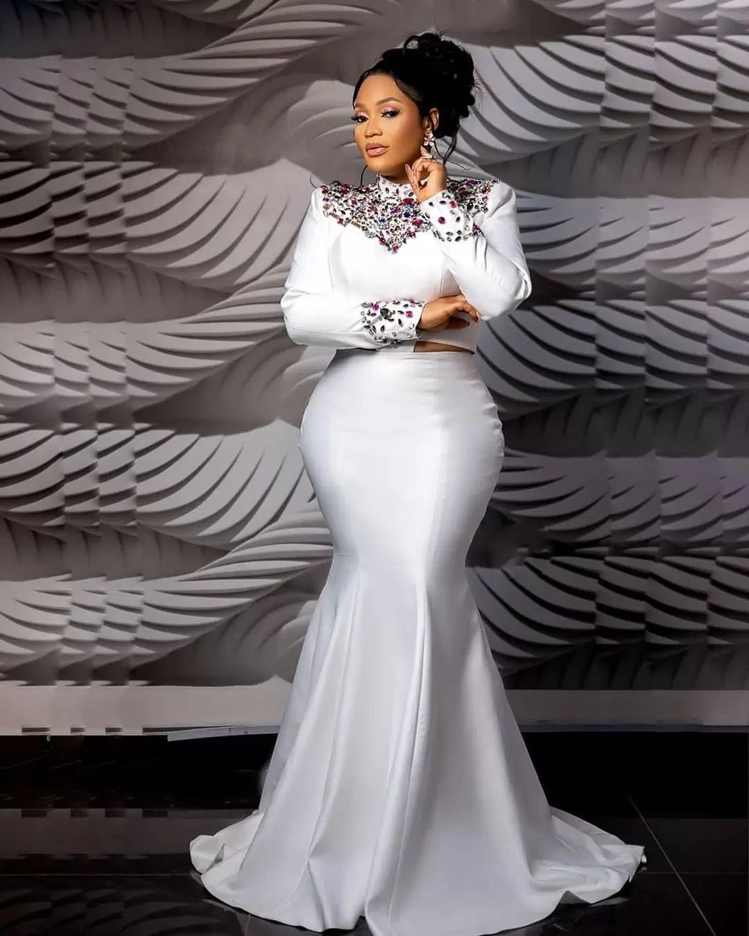 Elegant Beaded White Satin Mermaid Evening Dress